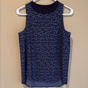 Athleta- Patterned Women's Athletic Top